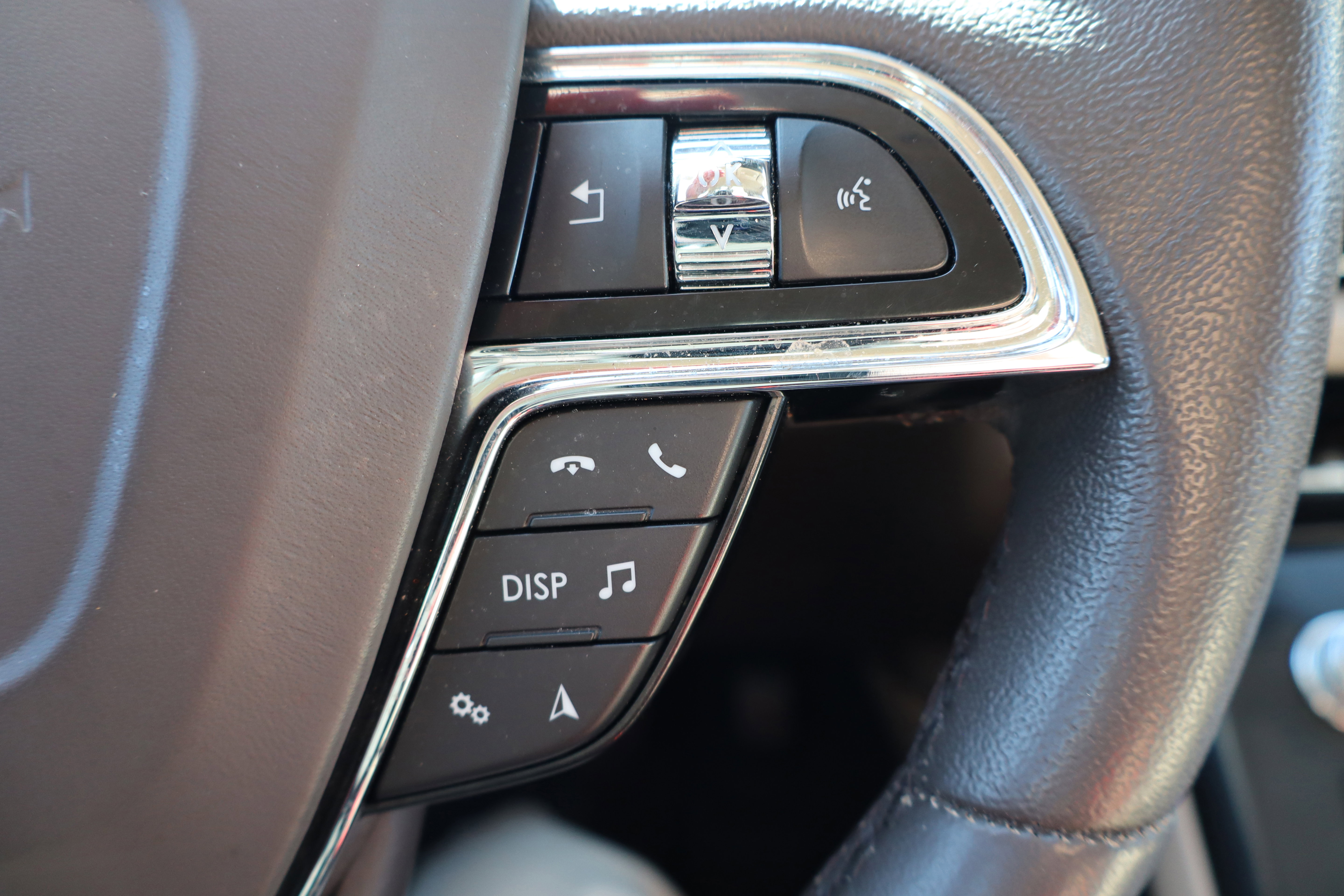 Used 2023 Lincoln Nautilus AWD w/ Premium Package image 18