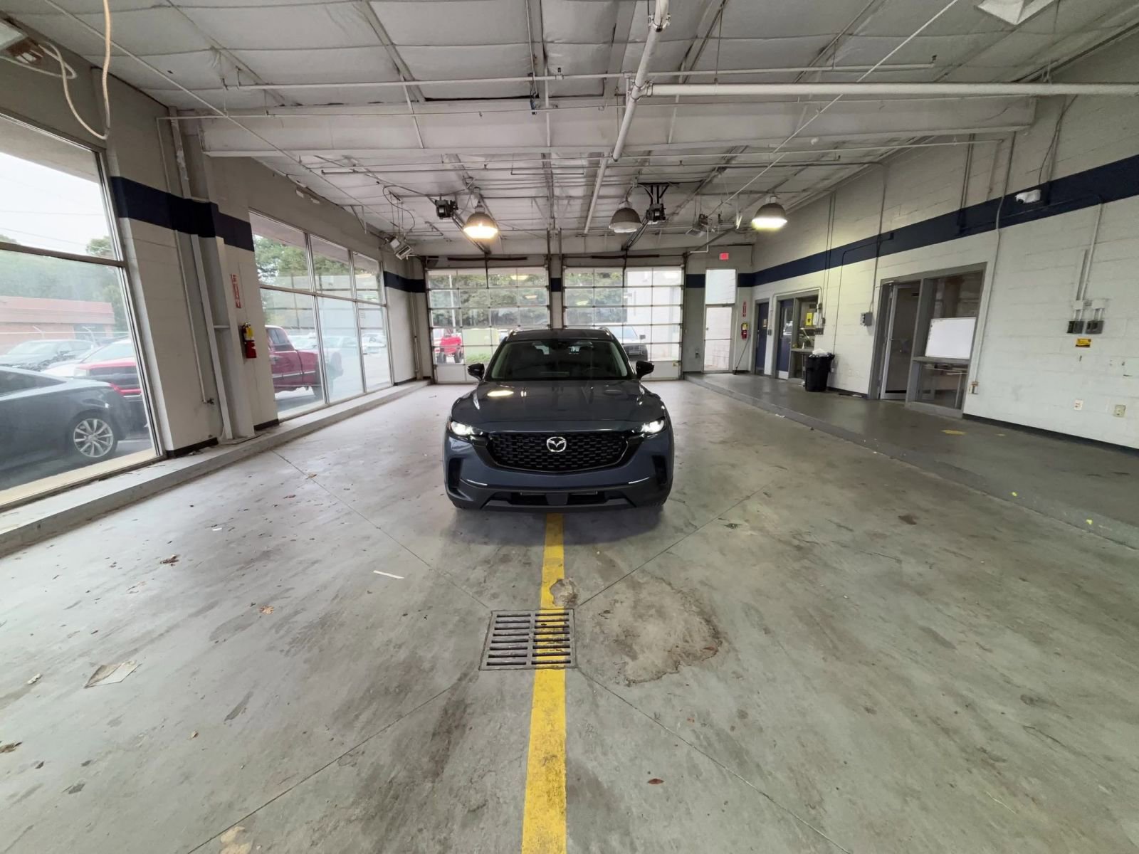 Used 2025 MAZDA CX-50 AWD 2.5 S w/ Preferred Package image 16