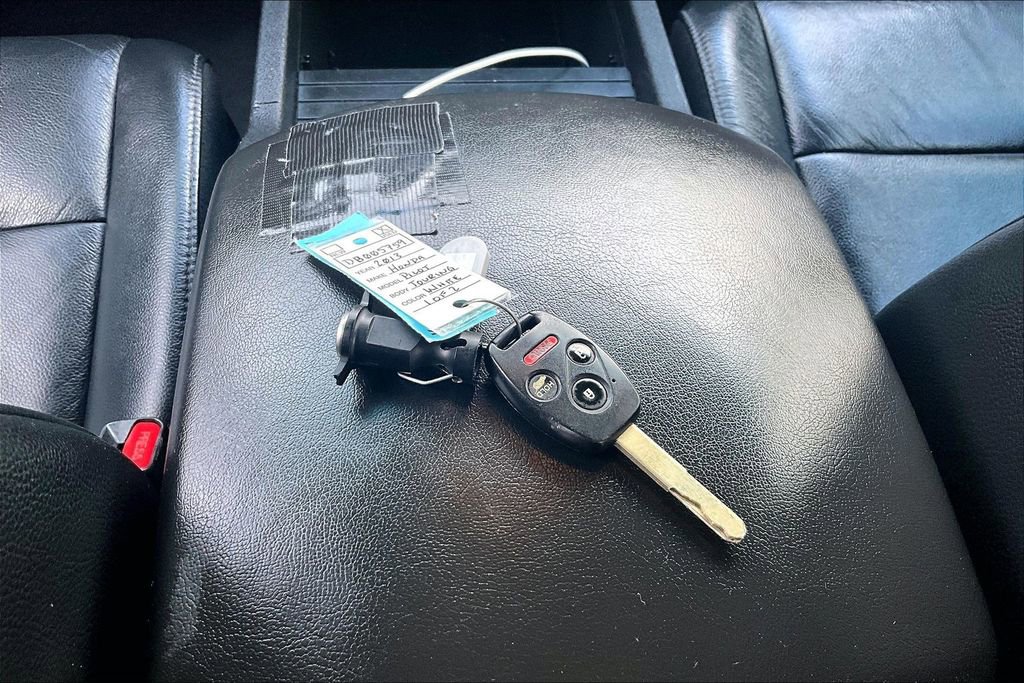 Used 2013 Honda Pilot Touring image 14