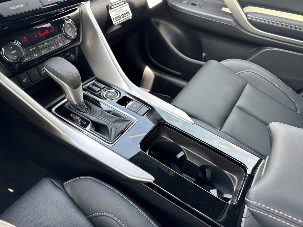 New 2026 Mitsubishi Eclipse Cross SEL AWD/4WD image 10