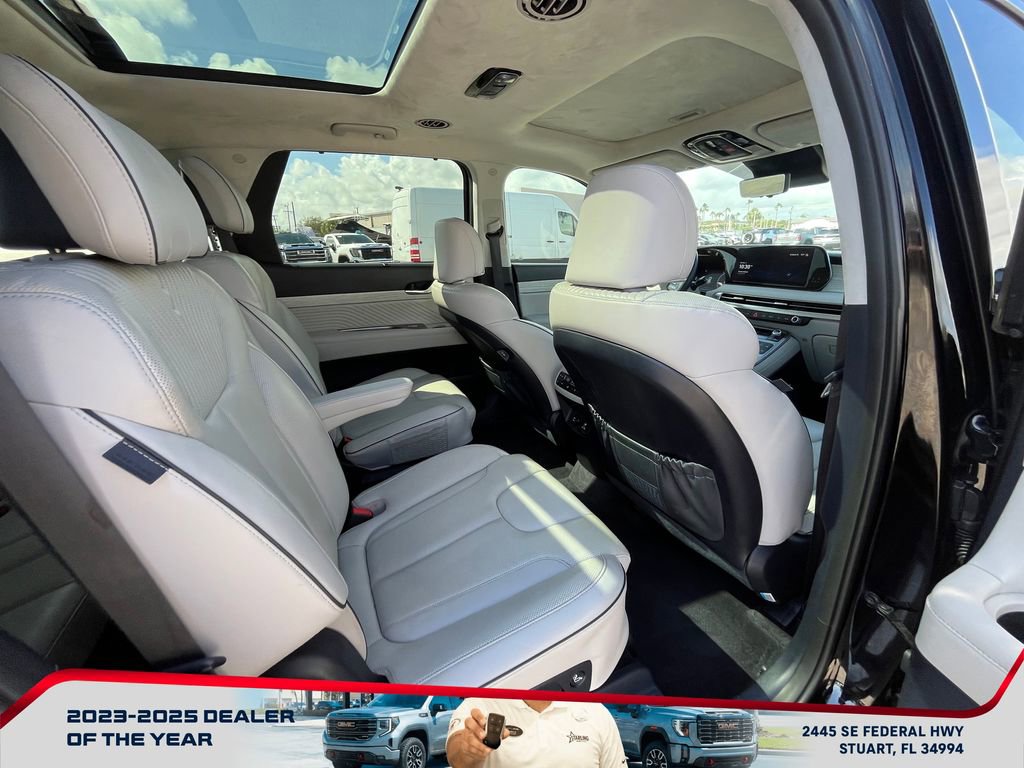 Used 2024 Hyundai Palisade Calligraphy image 19
