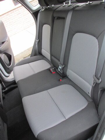 Used 2020 Hyundai Kona SE FWD image 12