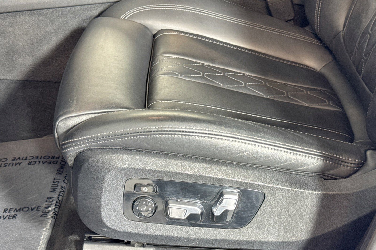 Used 2023 BMW X7 xDrive40i image 18
