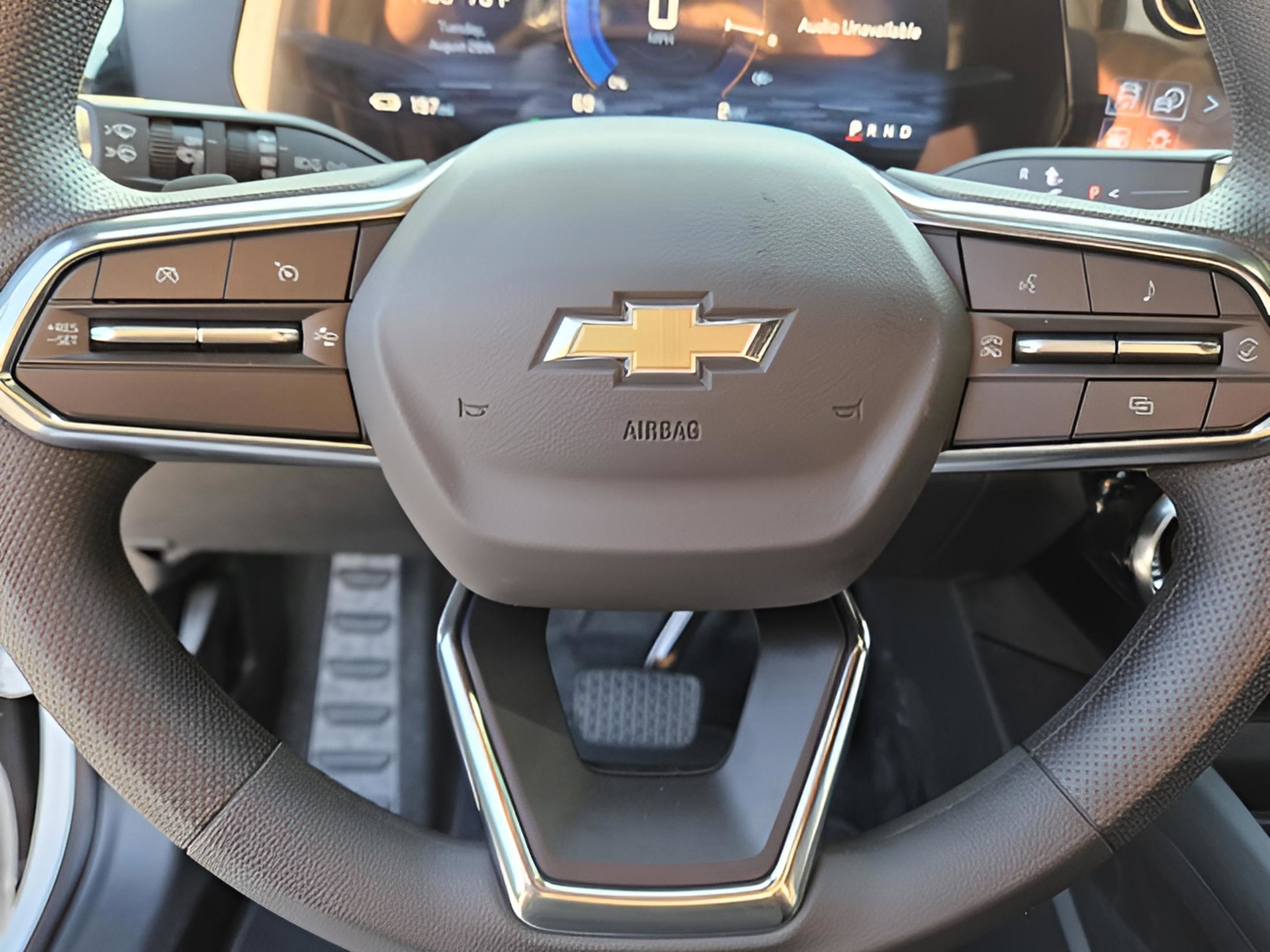 New 2025 Chevrolet Blazer EV LT image 15