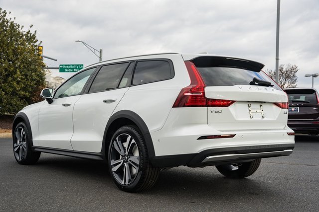 New 2026 Volvo V60 B5 Cross Country Plus w/ Protection Package Premier image 5