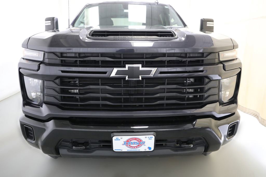 Used 2024 Chevrolet Silverado 2500 Custom w/ Custom Value Package image 13