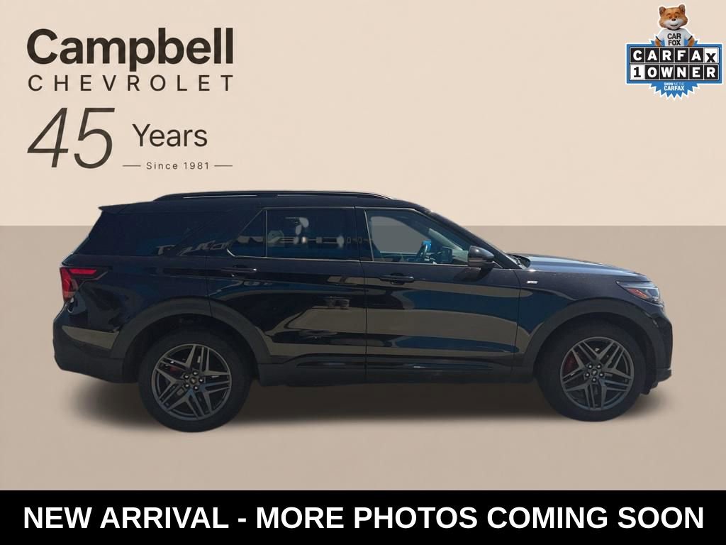 Used 2025 Ford Explorer ST-Line w/ ST-Line Street Pack AWD/4WD image 6