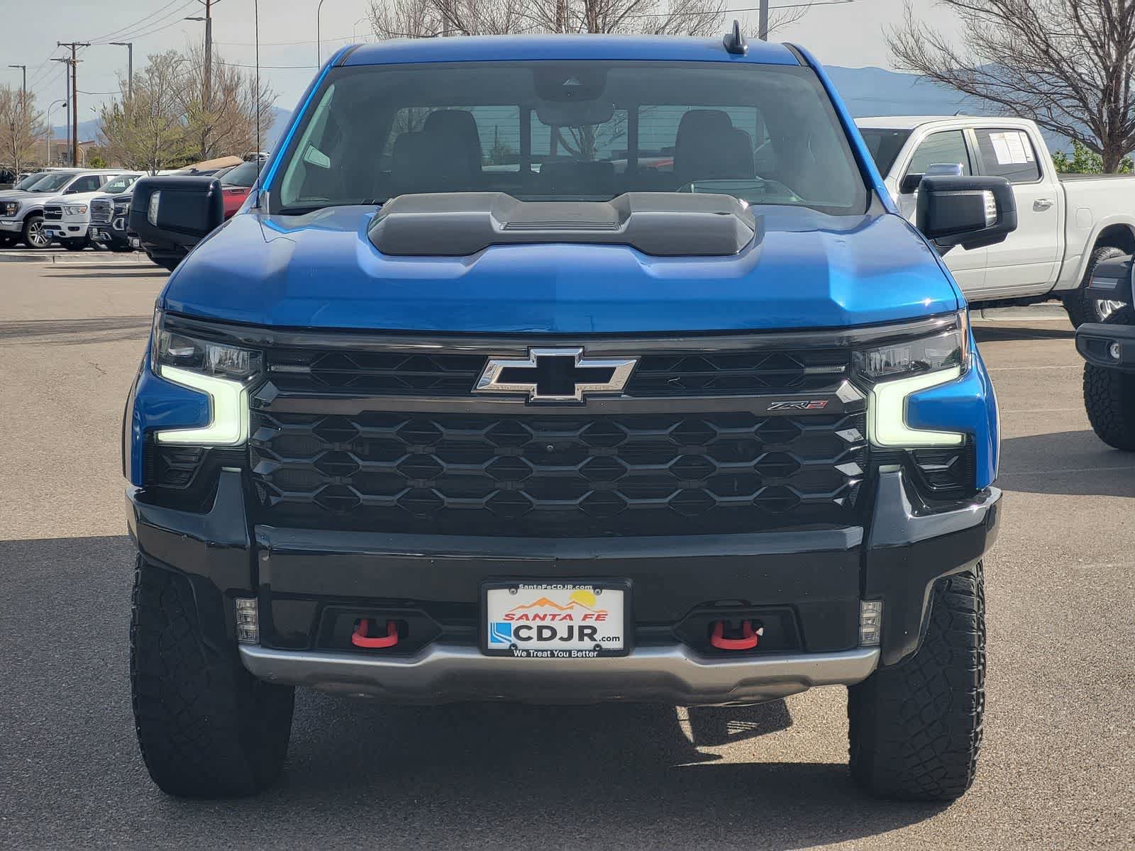 Used 2023 Chevrolet Silverado 1500 ZR2 w/ Technology Package image 2