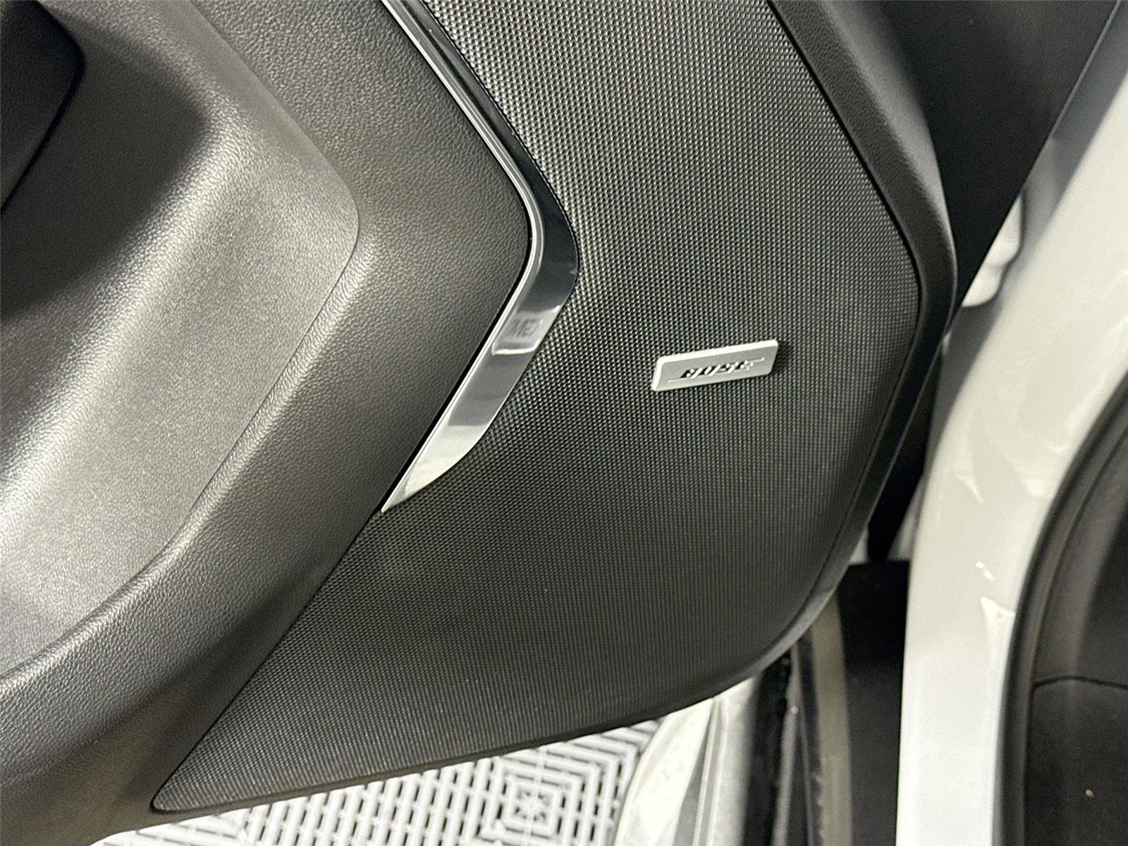 New 2026 GMC Yukon XL Elevation w/ LPO, Floor Liner Package image 14