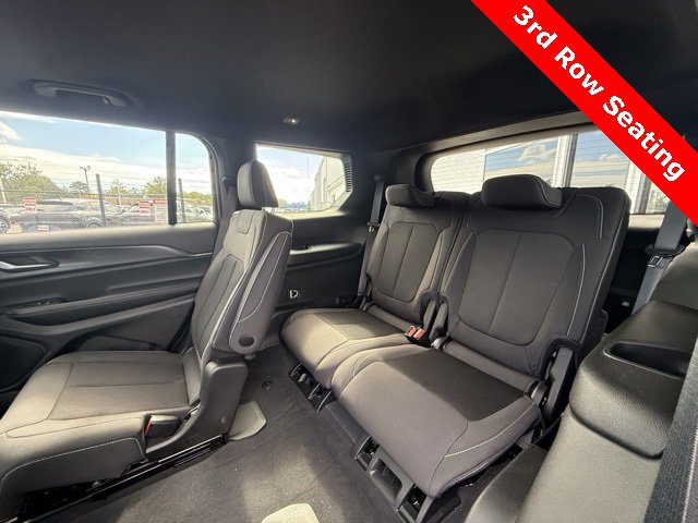 Certified 2024 Jeep Grand Cherokee L Laredo image 30