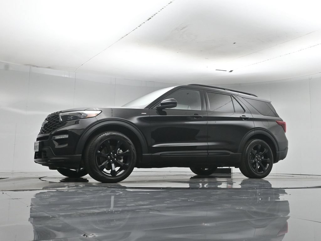 Certified 2023 Ford Explorer ST-Line w/ Class IV Trailer Tow Package RWD image 52