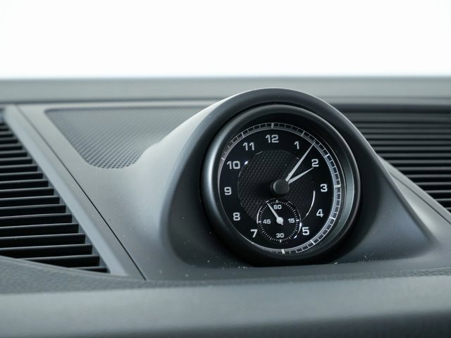 New 2026 Porsche Macan image 16