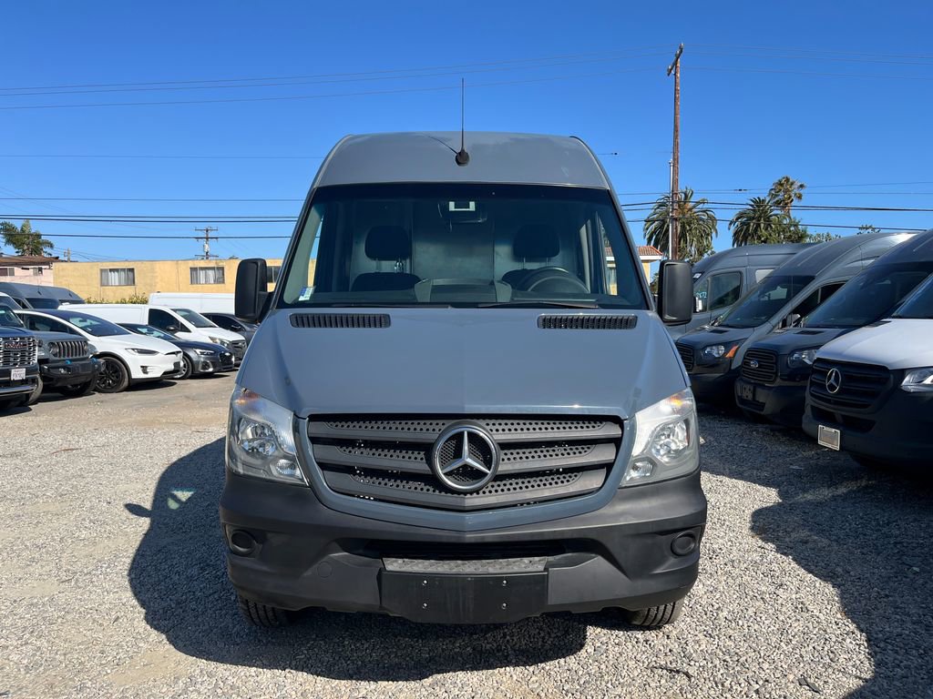 Used 2018 Mercedes-Benz Sprinter 2500 image 2