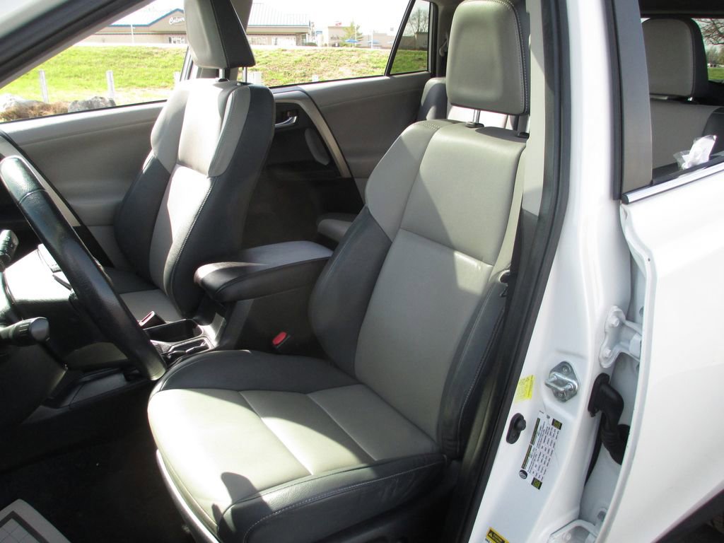 Used 2013 Toyota RAV4 Limited image 16
