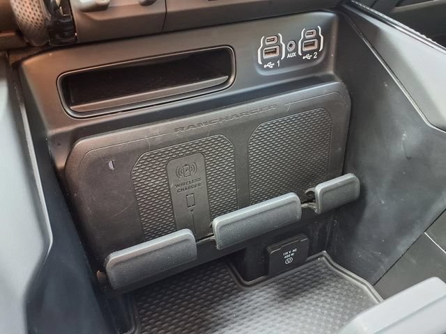 Used 2024 RAM 3500 Limited AWD/4WD image 11