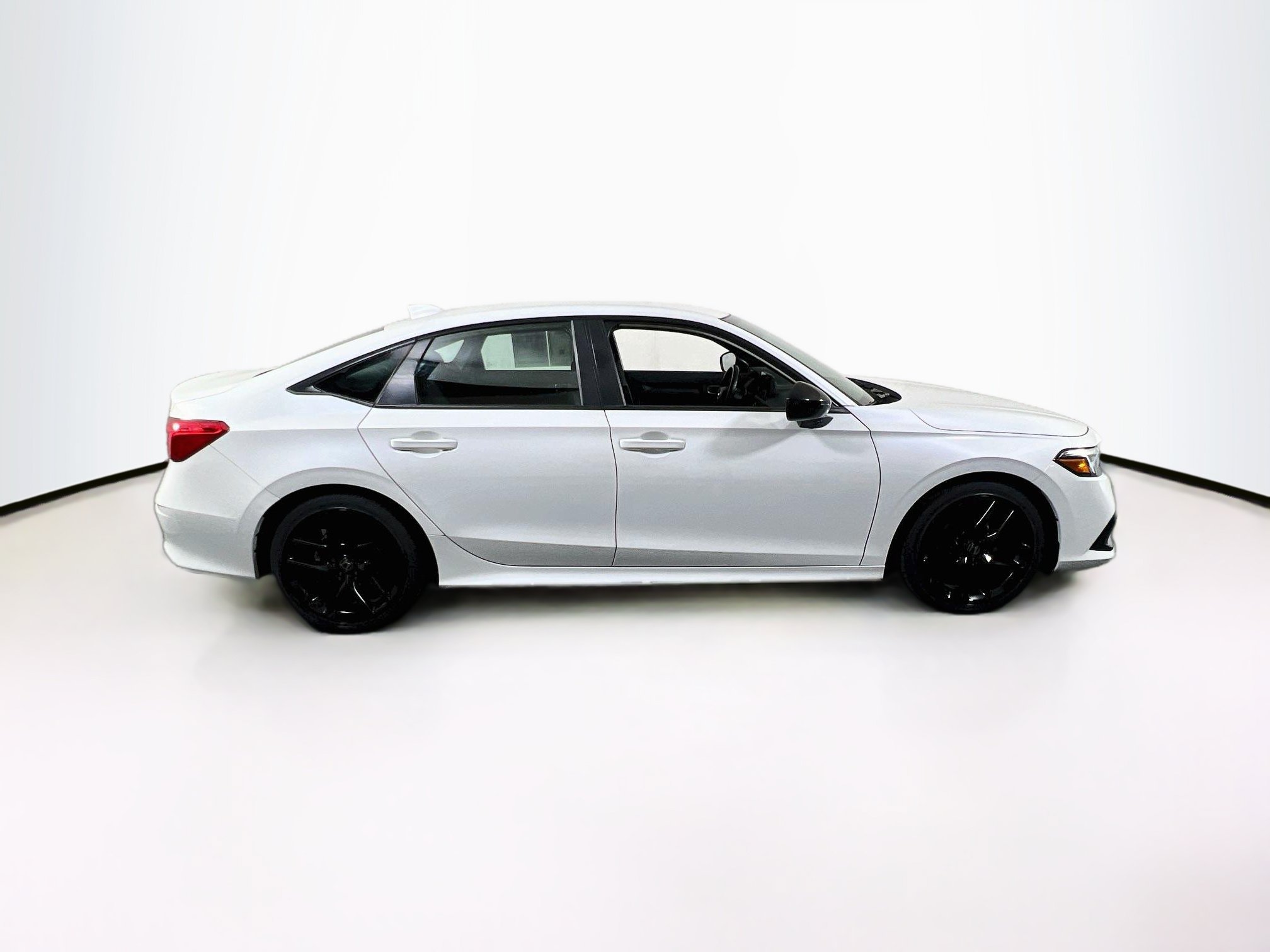 Used 2023 Honda Civic Sport image 4