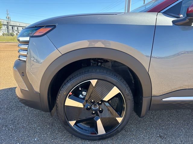 New 2026 Nissan Kicks SR w/ SR Premium Package image 7