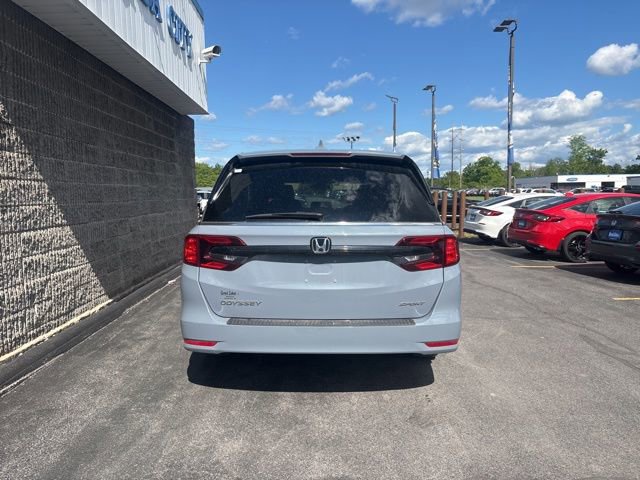 Used 2023 Honda Odyssey Sport image 5