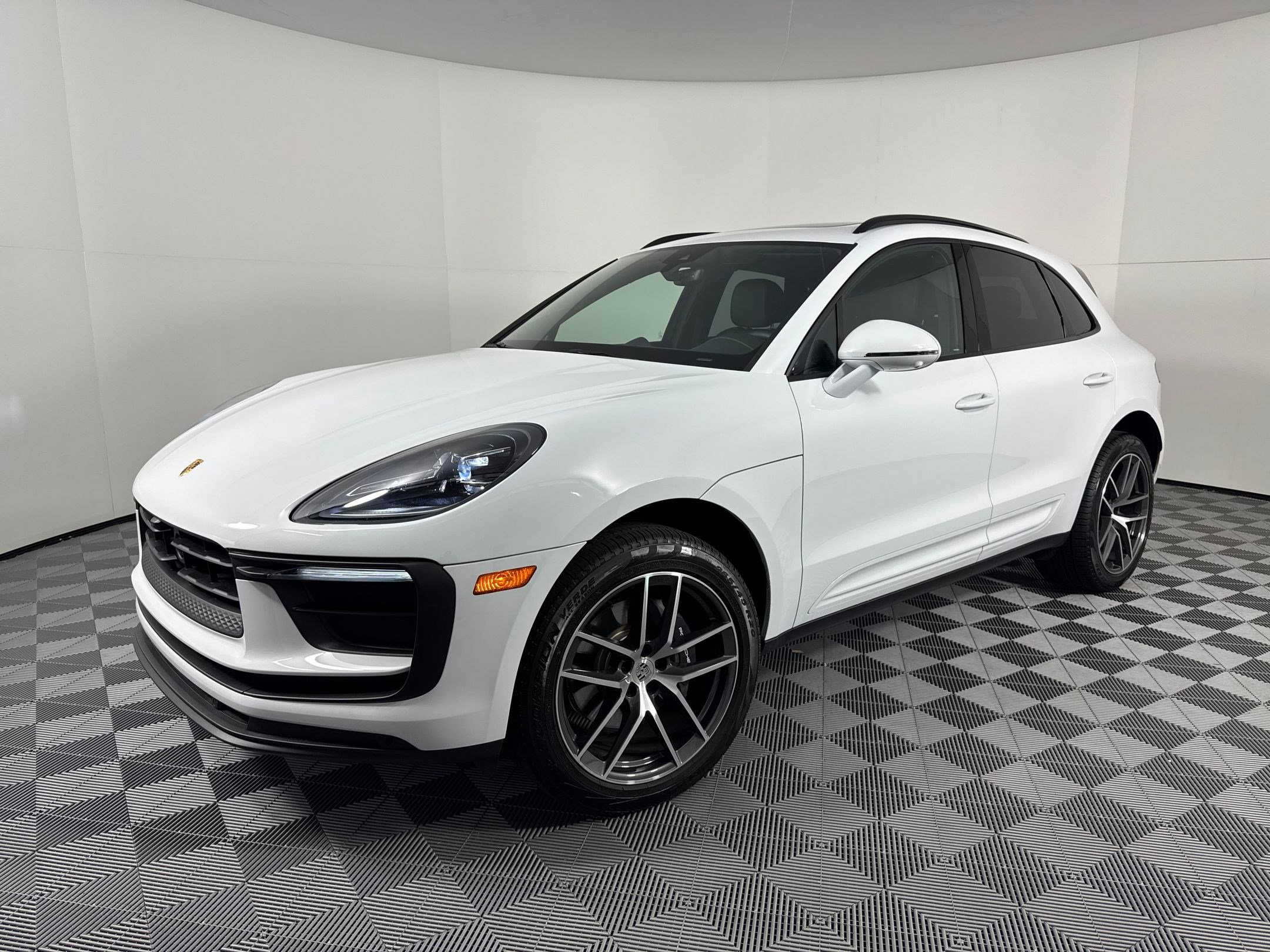 Used 2025 Porsche Macan