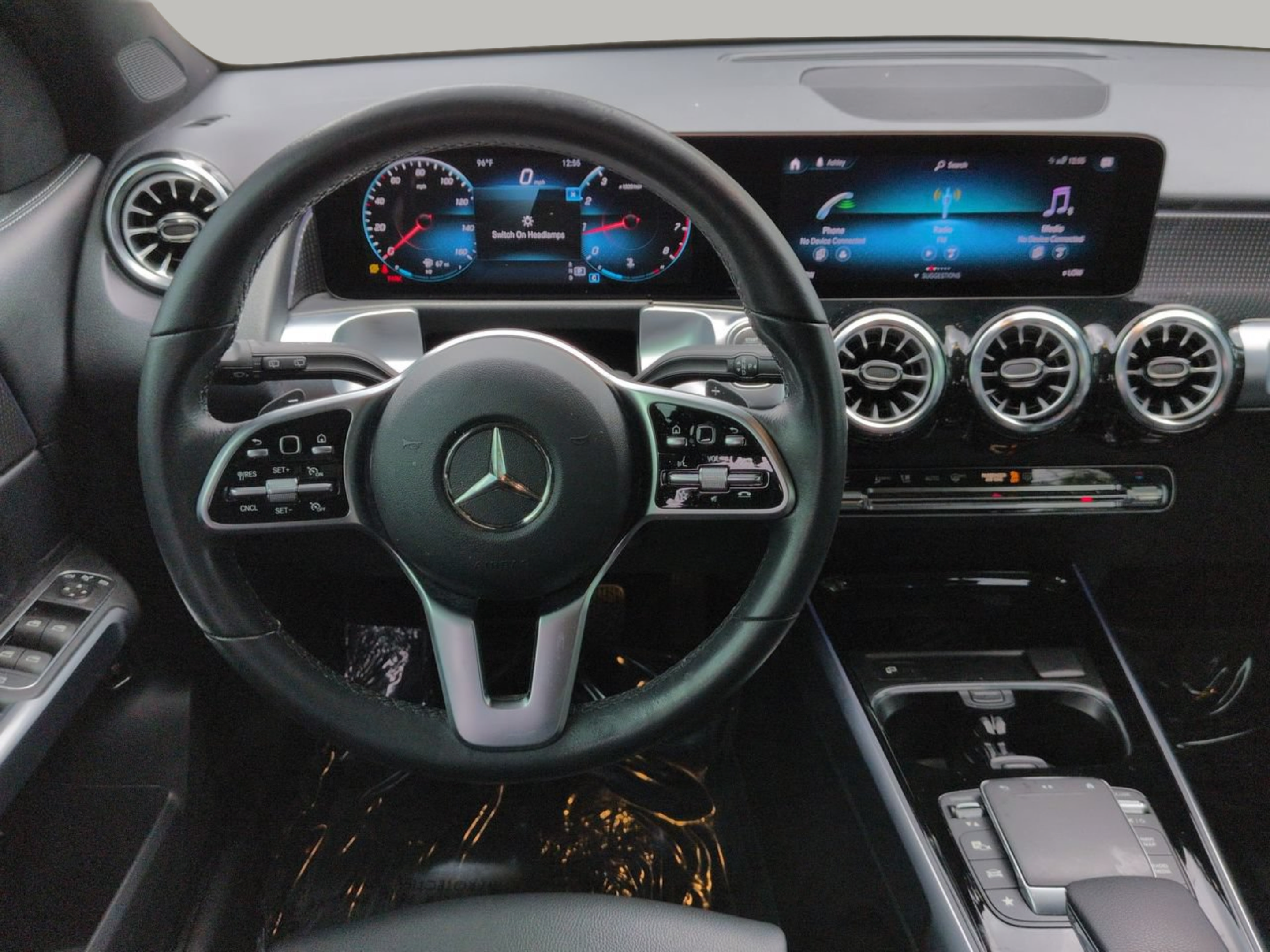 Used 2022 Mercedes-Benz GLB 250 4MATIC image 21