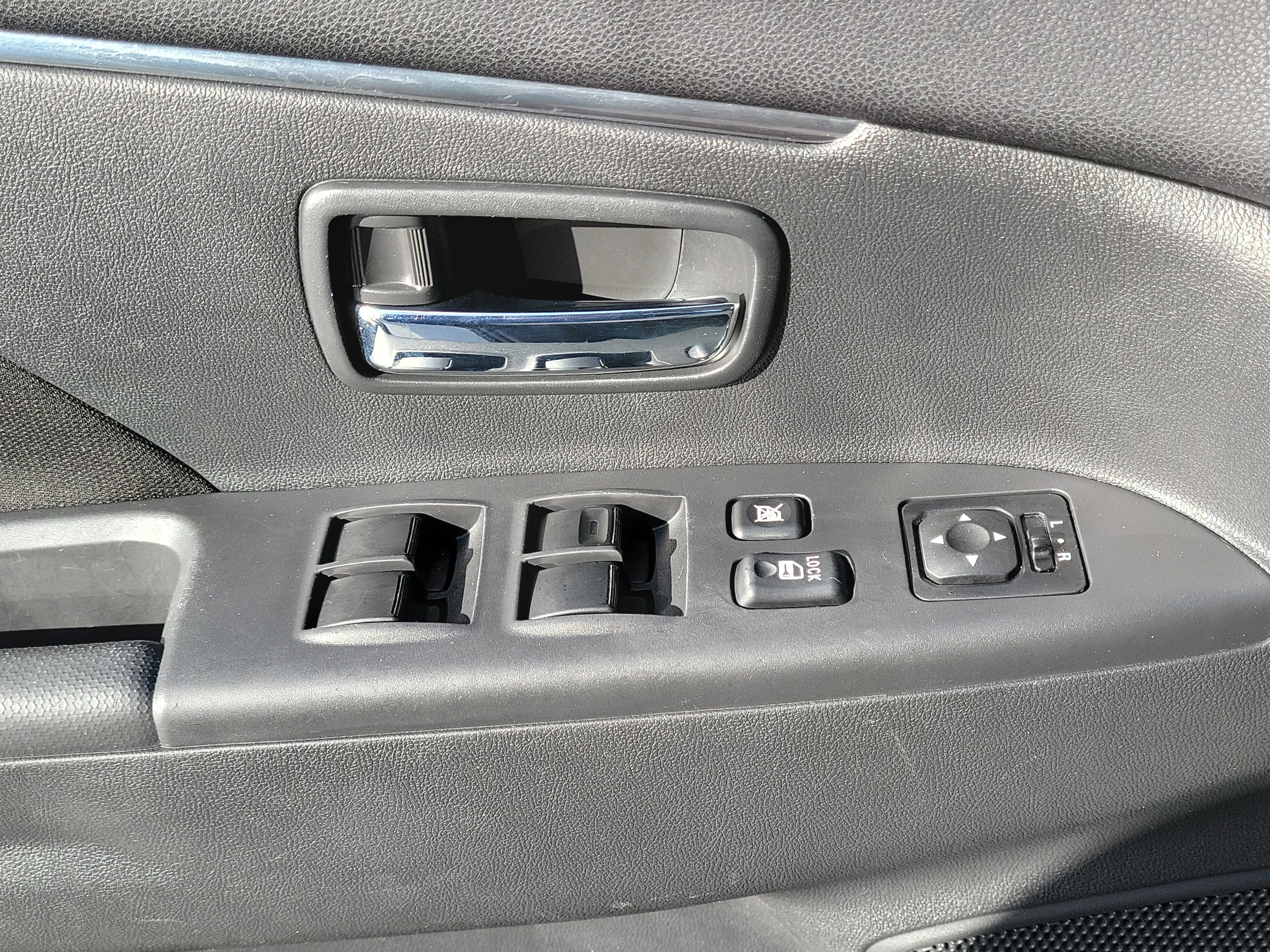 Used 2021 Mitsubishi Outlander Sport ES image 25