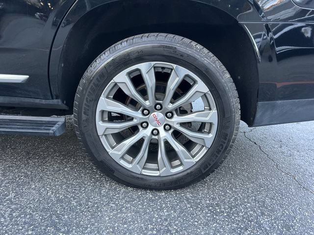 Used 2021 GMC Yukon Denali w/ Denali Premium Package AWD/4WD image 43
