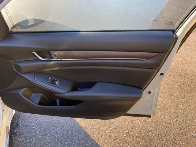 Used 2019 Honda Accord EX image 34
