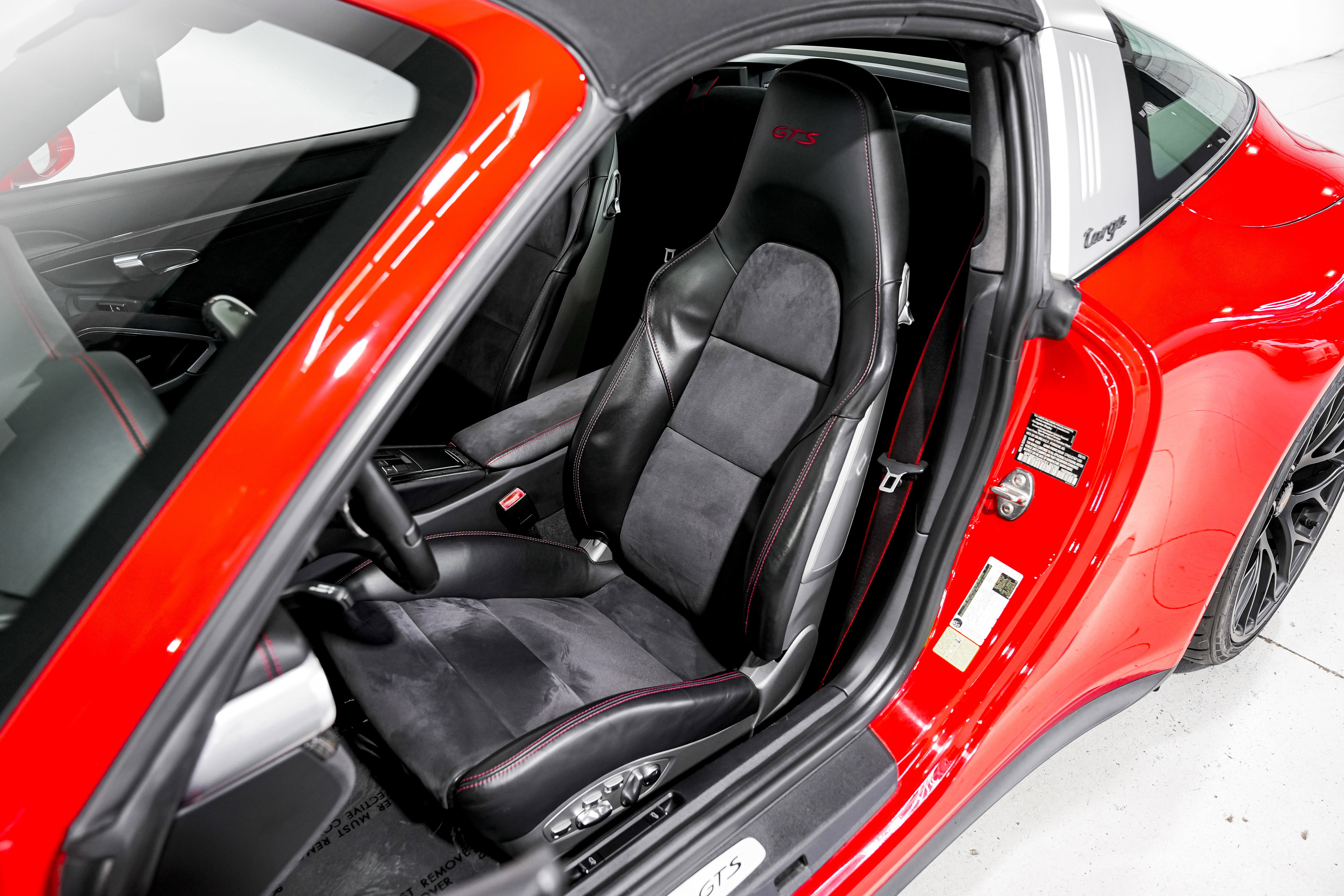 Used 2016 Porsche 911 Targa 4 GTS image 20