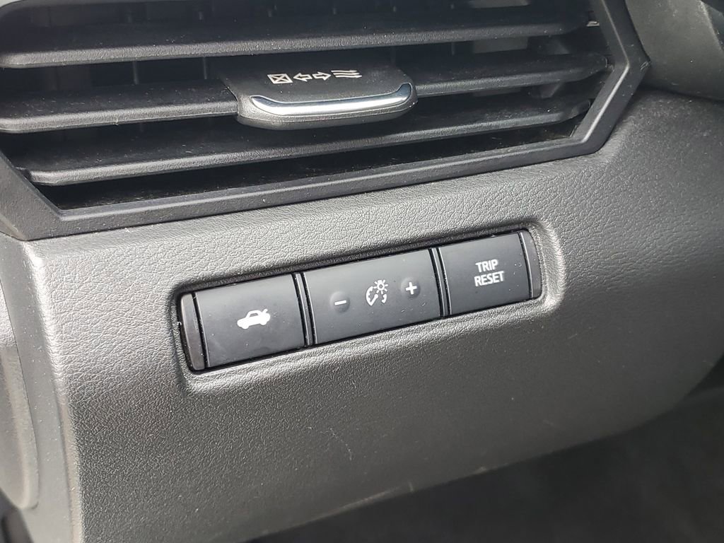 Used 2023 Nissan Altima 2.5 SV image 13