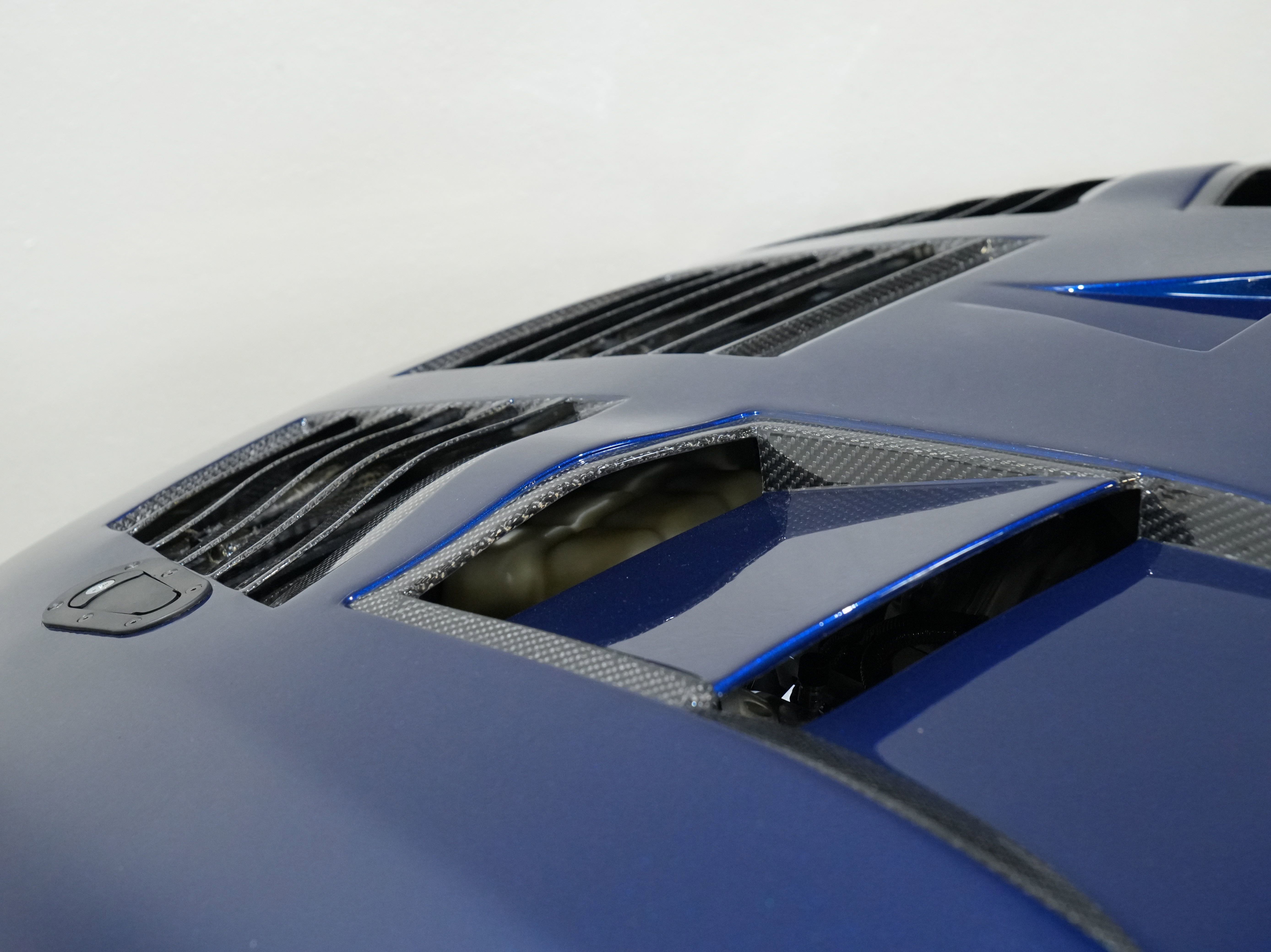 Used 2014 Nissan GT-R Premium AWD/4WD image 25