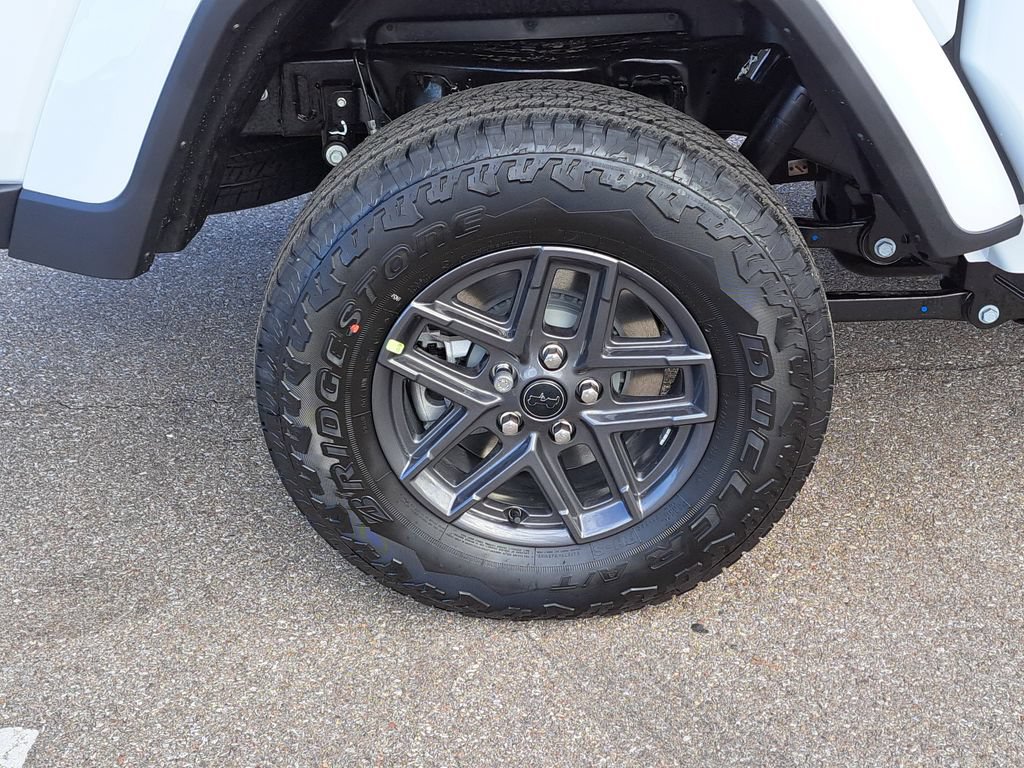 New 2026 Jeep Gladiator Sport AWD/4WD image 5