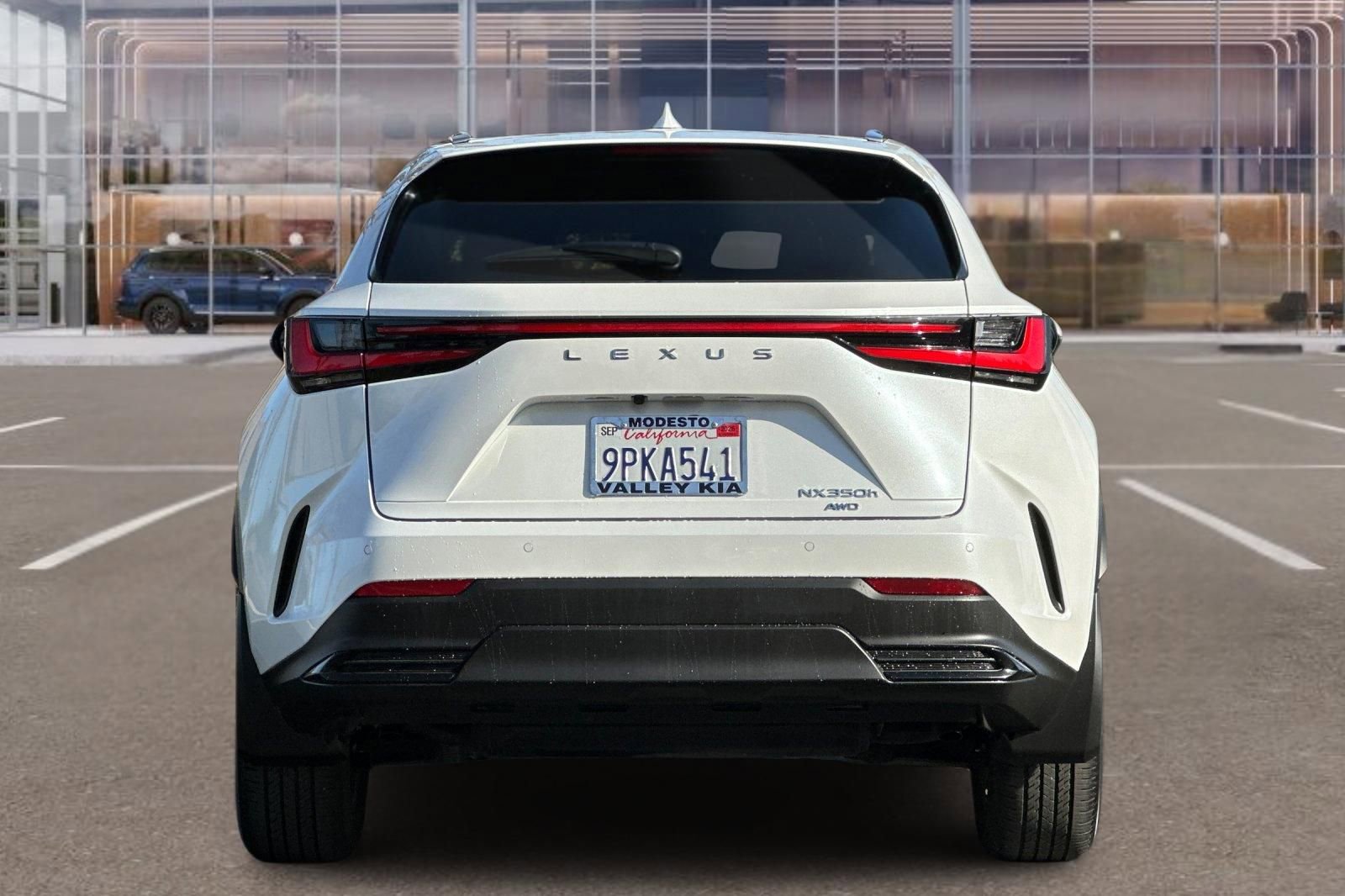 Used 2025 Lexus NX 350h AWD w/ Cold Area Package image 5