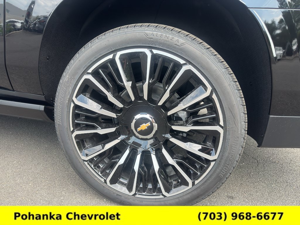 New 2026 Chevrolet Suburban High Country AWD/4WD image 33