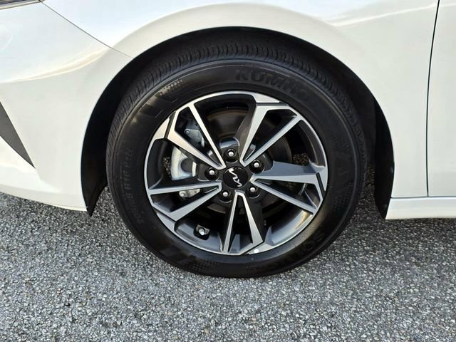 Used 2024 Kia Forte LXS image 11