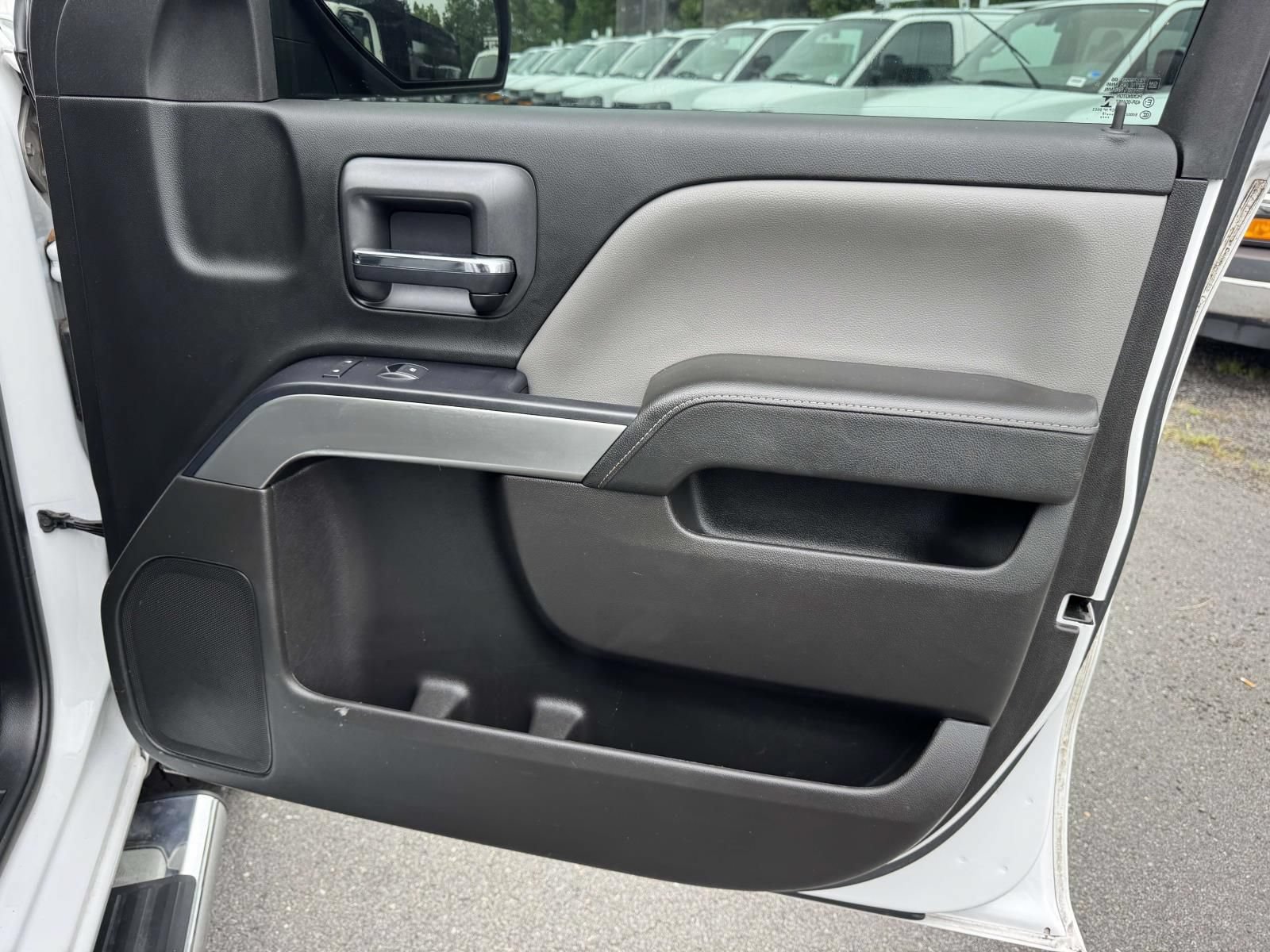 Used 2018 Chevrolet Silverado 1500 LT w/ All Star Edition AWD/4WD image 25
