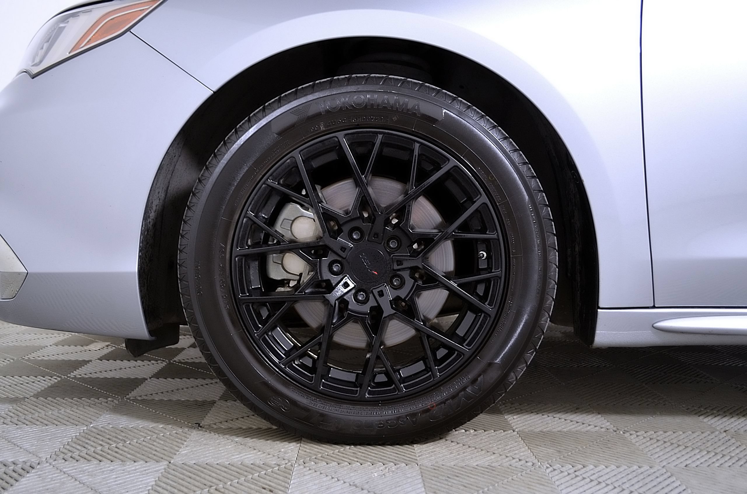 Used 2018 Acura TLX V6 w/ Technology Package FWD image 11