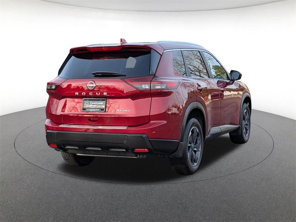 Used 2024 Nissan Rogue SV w/ SV Premium Package image 5