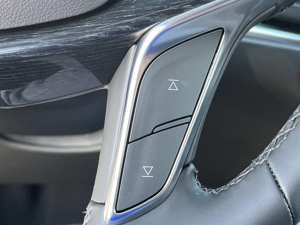 New 2025 Cadillac XT5 Premium Luxury image 32