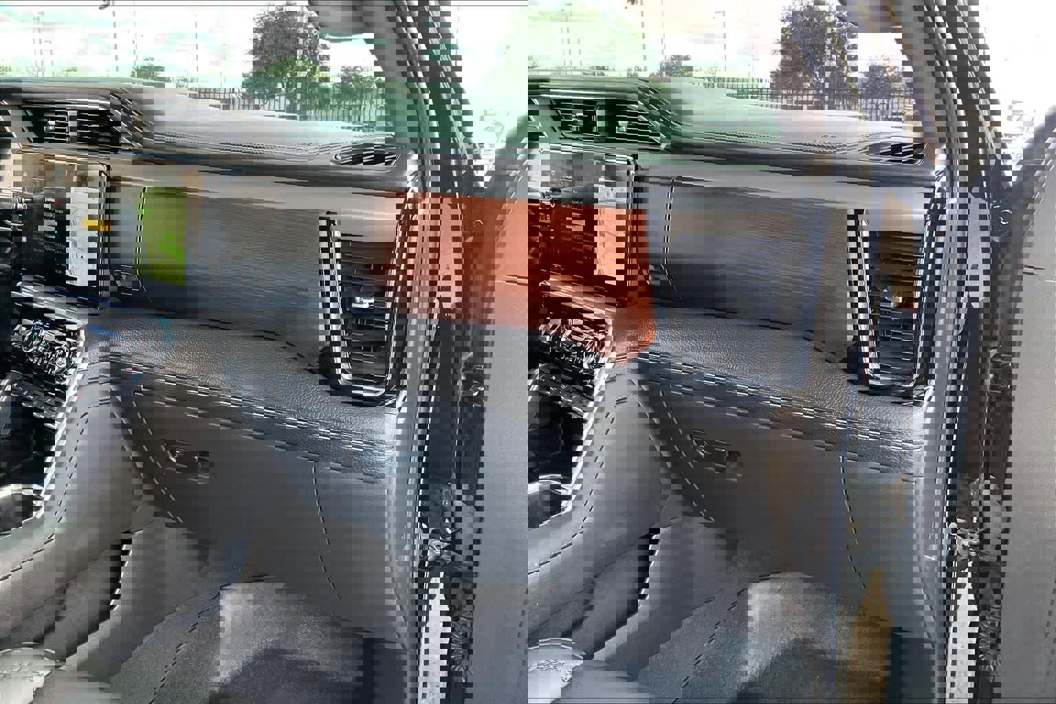 Certified 2025 GMC Sierra 1500 Denali w/ Denali Reserve Package image 18