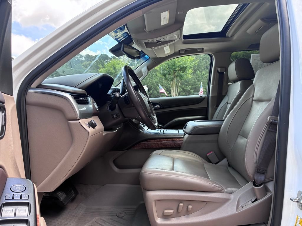 Used 2020 Chevrolet Suburban Premier RWD image 22