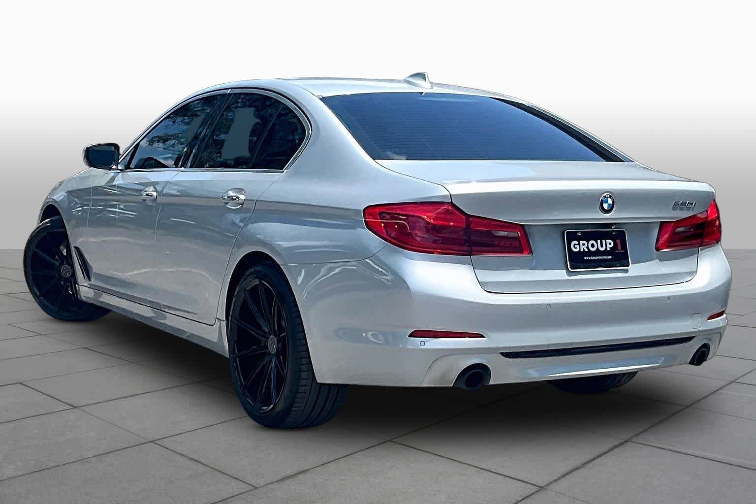 Used 2018 BMW 530i RWD image 12