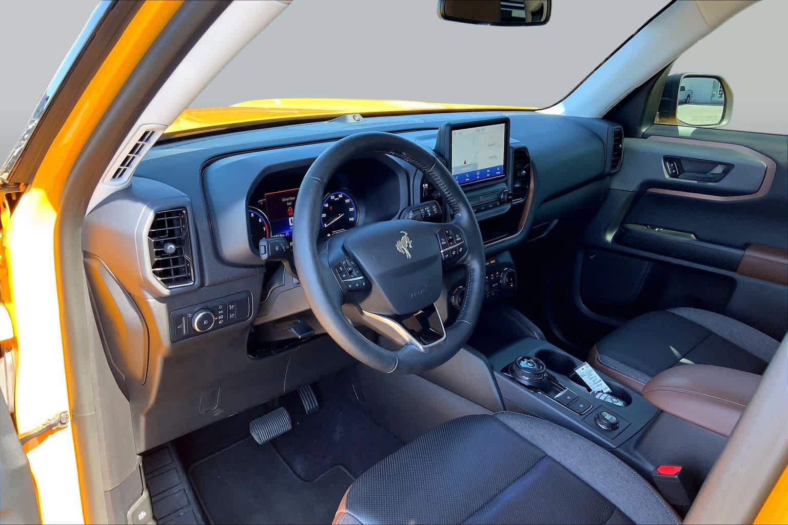 Certified 2022 Ford Bronco Sport Outer Banks w/ Tech Package AWD/4WD image 17