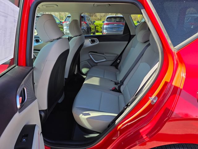 Used 2020 Kia Soul LX FWD image 17