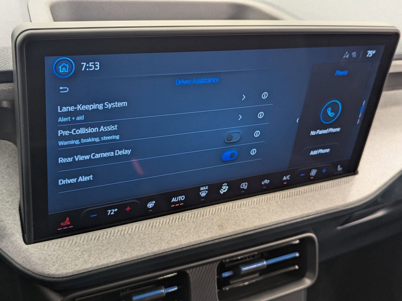 New 2025 Ford Maverick XLT w/ XLT Luxury Package image 30