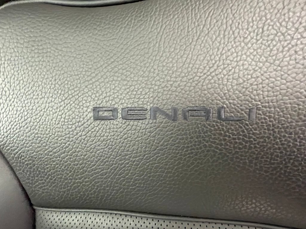 Used 2023 GMC Sierra 1500 Denali AWD/4WD image 23
