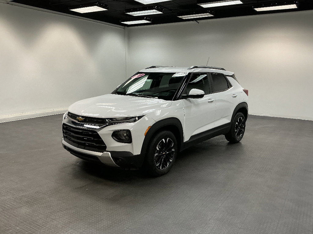 Used 2022 Chevrolet TrailBlazer LT w/ Convenience Package FWD image 1