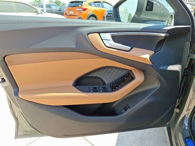 Used 2025 Audi A5 2.0T Premium image 8