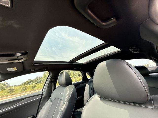 Used 2022 Kia K5 GT-Line w/ GT-Line Awd Premium Package image 18