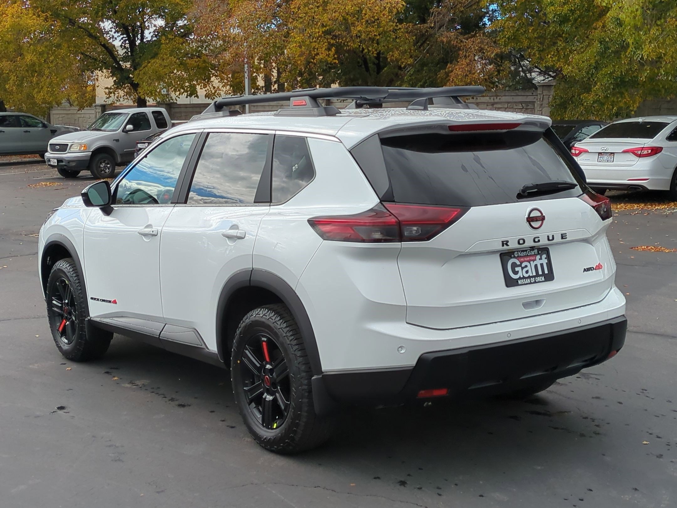 New 2026 Nissan Rogue SV image 7