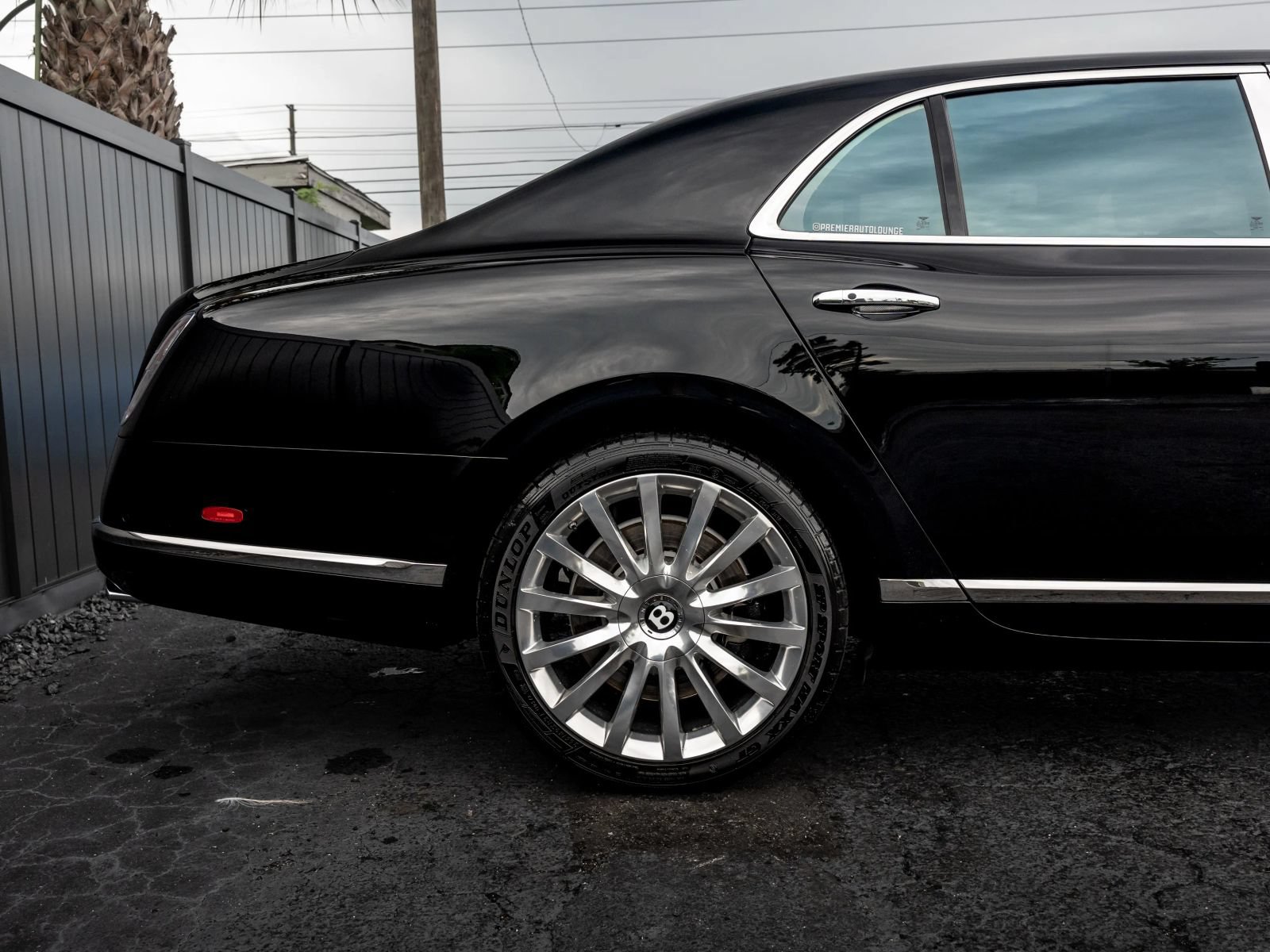 Used 2017 Bentley Mulsanne RWD image 11